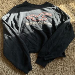 hollister cropped crew neck